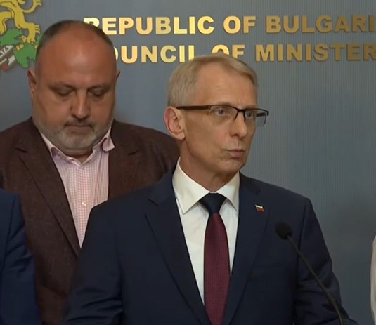 Използвам случая в този момент когато приключи протеста когато е