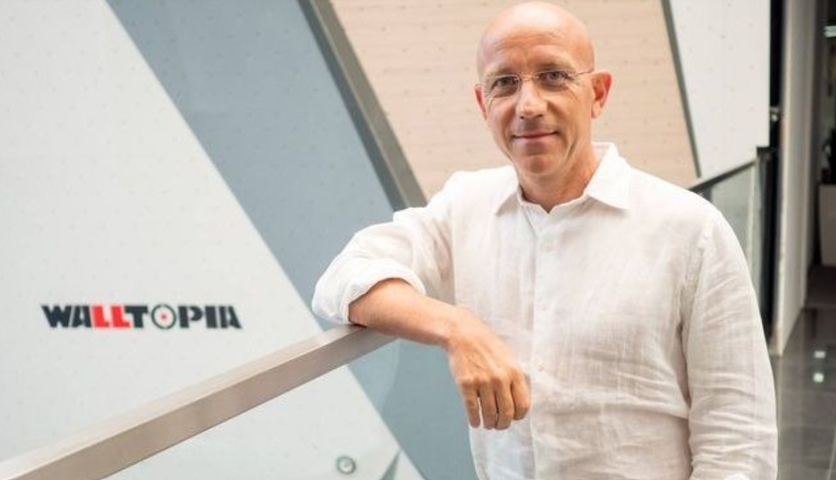 Ексцентричният бизнесмен Ивайло Пенчев собственик на корпорацията Уолтопия може да