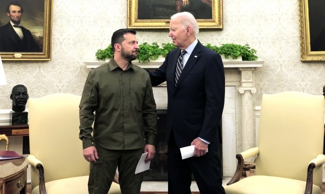 Украйна ще получи дълго очакваните ракети с голям обсег на