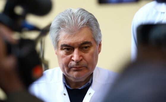 Д-р Румен Велев остава директор на II САГБАЛ Шейново въпреки