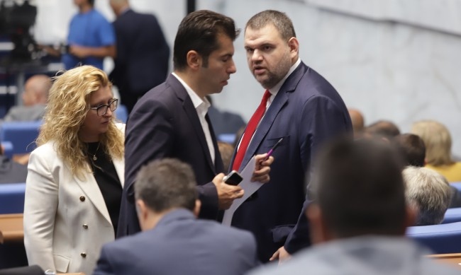 Изявлението на съпредседателят на Продължаваме промяната Кирил Петков съдържа некомпетентни