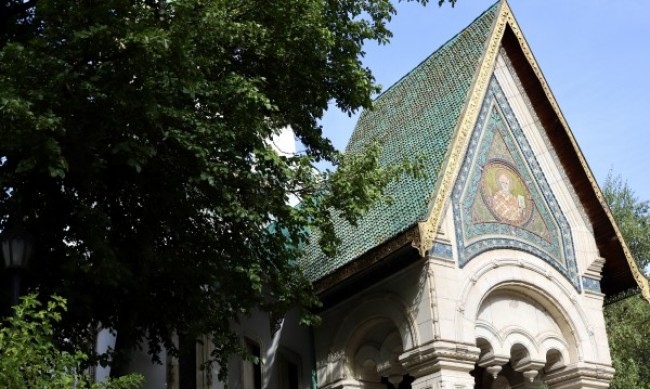 Русенският митрополит Наум призова българския Патриарх и Софийски митрополит Неофит