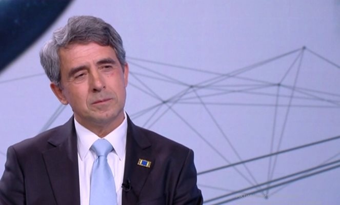 Делян Пеевски си връща на всички които го хулиха денонощно