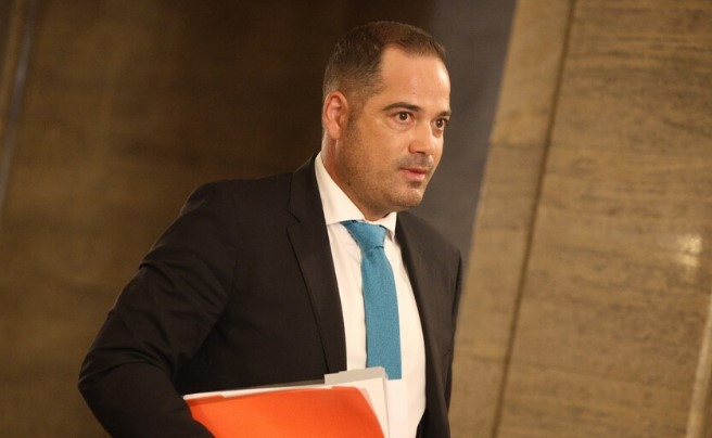 Искам да гарантирам отговорността на МВР да изпълни своя обществен