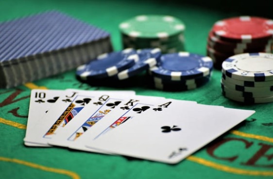 Над 150 сайта за хазарт са спрени от началото на
