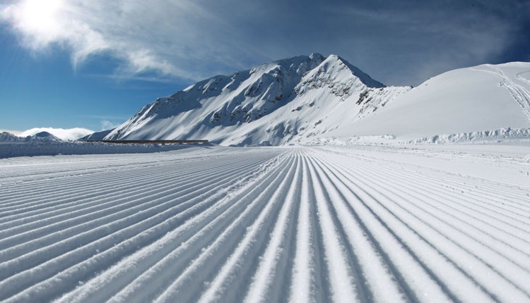 Сезонната карта за лифтовете в Банско запазва цената си отпреди
