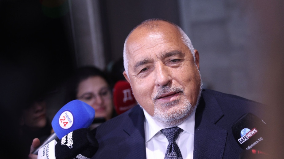 Мисля че правителството не трябваше да праща заместник министър на когото