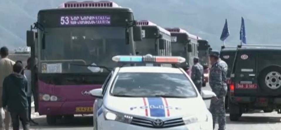 За седмица населението в Нагорни Карабах е намаляло с три