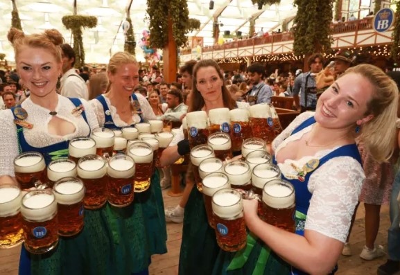 188-ото издание на Октоберфест – най-големият бирен фестивал в света,