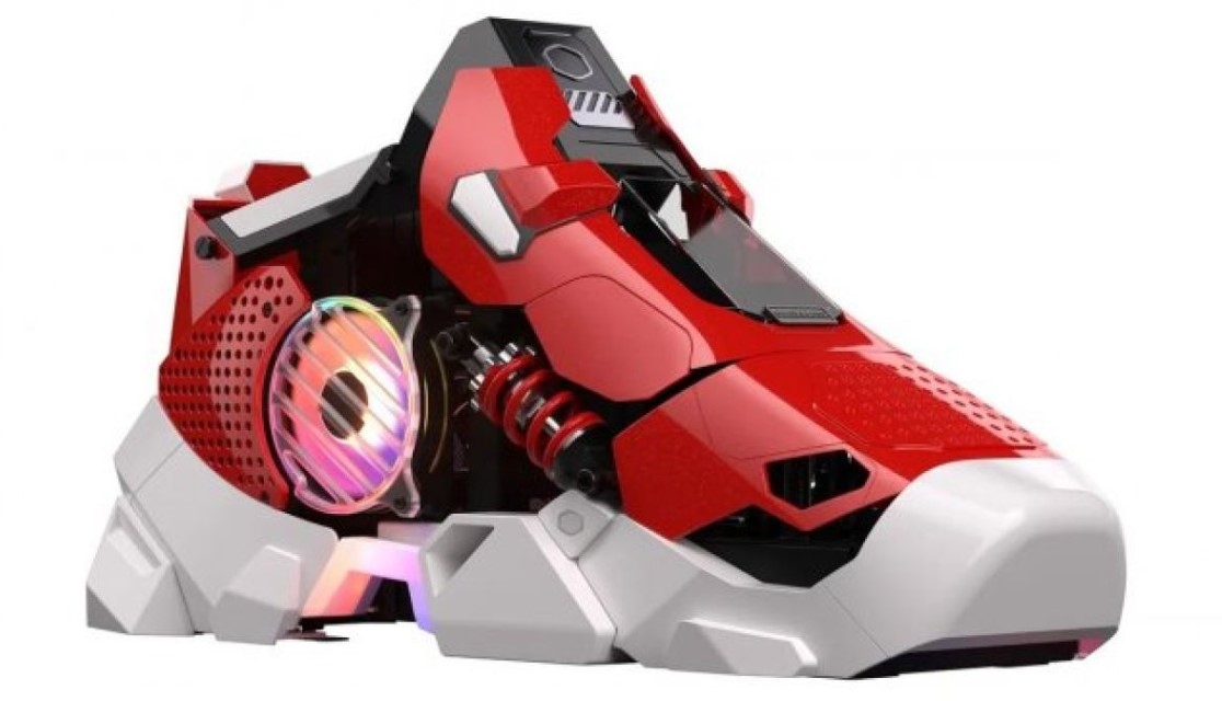 Cooler Master представи уникален компютър за игри който със сигурност