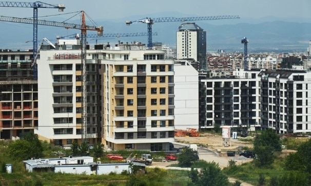 Българинът продължава да купува имоти за да спаси спестяванията си