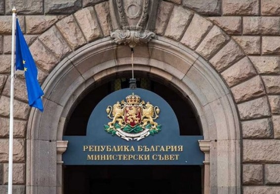 Възраждане БСП Има такъв народ и независимият депутат Радостин Василев