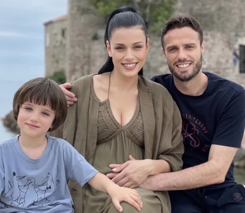 Водещата на Игри на волята Ралица Паскалева стана майка за