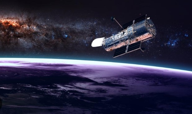 Космическият телескоп Хъбъл разкри галактика със светещо сърце съобщи сайтът Спейс