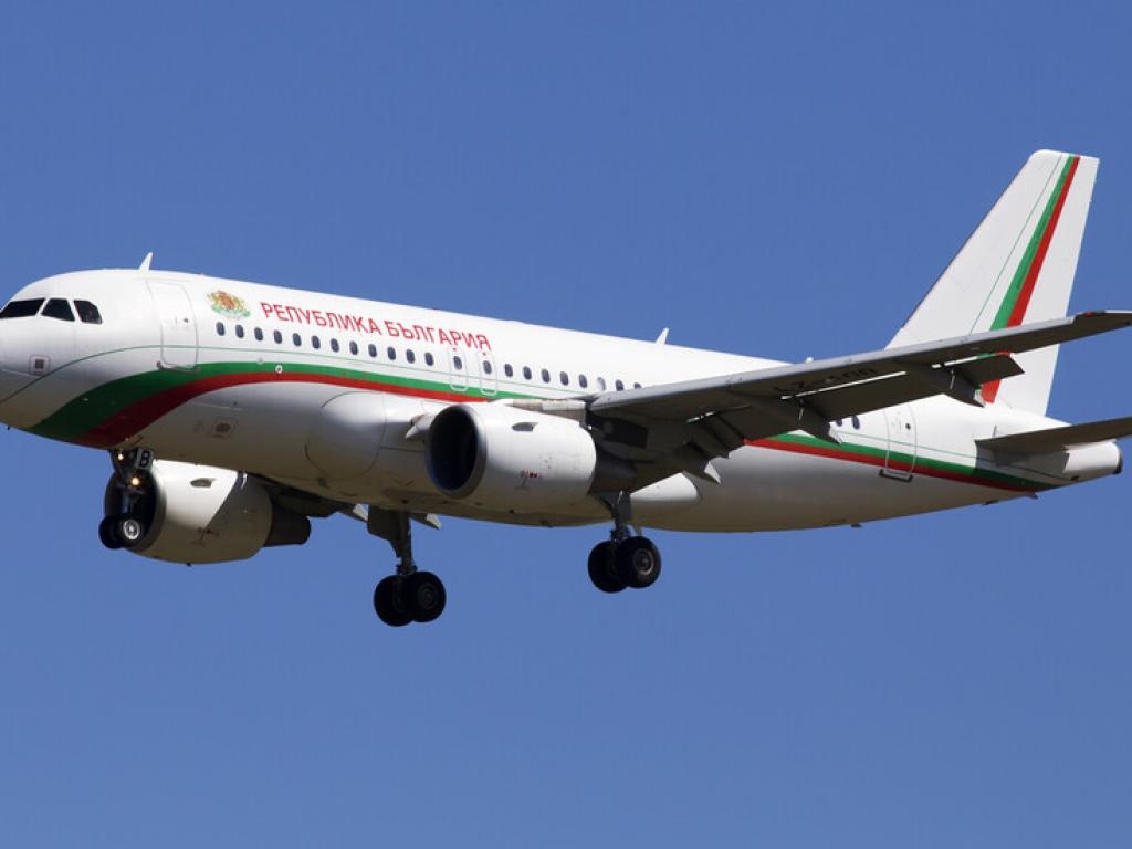 Правителственият самолет извърши втори полет за евакуация на български граждани