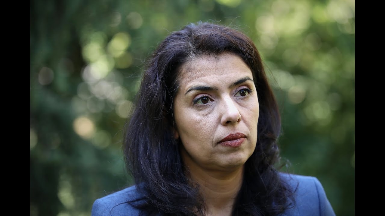 Четири месеца ме чакаха да отговоря на поканата да бъда