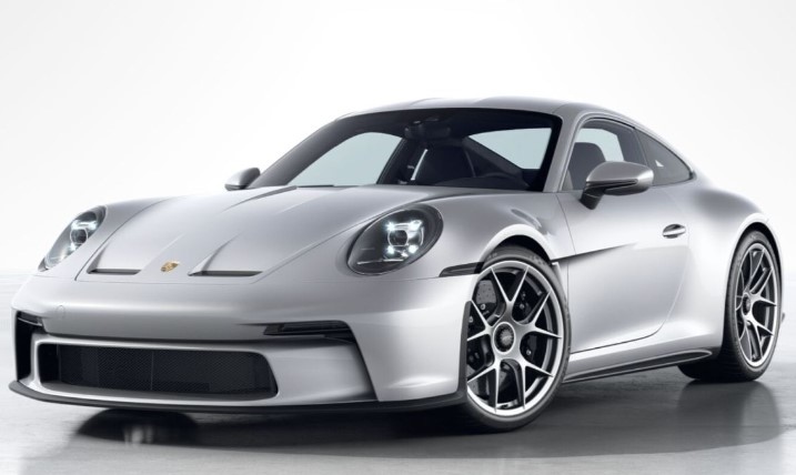В началото на август Porsche представи специално 911 S T което