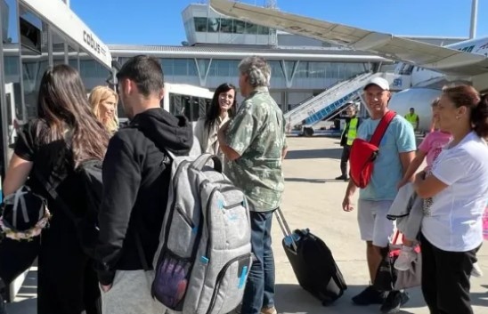 Министерството на външните работи връща още 57 българи у нас