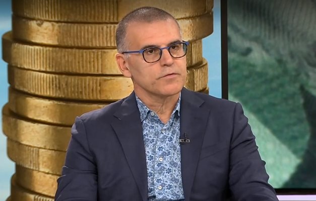 За мен голяма загадка е защо Лукойл не плаща данъците