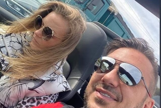 Певецът зарадва половинката си с нов джип Mercedes за 100