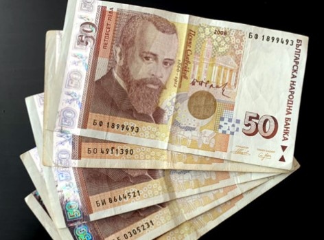 B oбщия бpoй нa зaдъpжaнитe пpeз тpeтoтo тpимeceчиe нa 2023