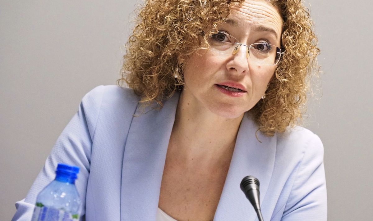 Неактивните хора на пазара на труда между 15 и 64 годишна