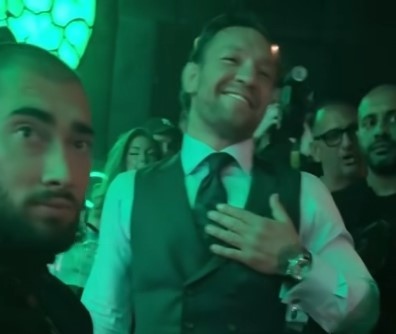 Големият Конър Макгрегър присъства в четвъртък вечер в Арена София