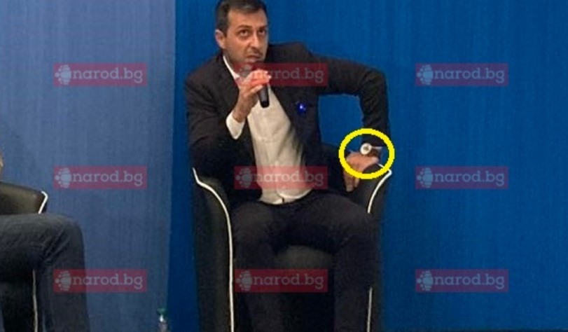 Във вторник вечерта на среща със студенти кандидат кметът за София