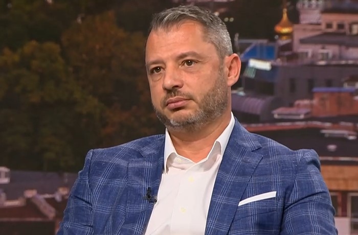 Смятаме да поставим базите на Лукойл под контрола на Държавния