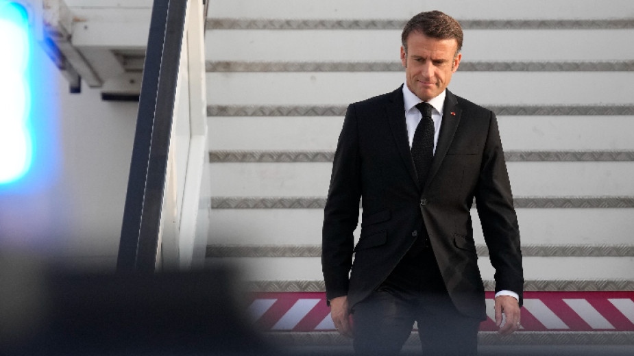 Френският президент Еманюел Макрон пристигна в Тел Авив за да