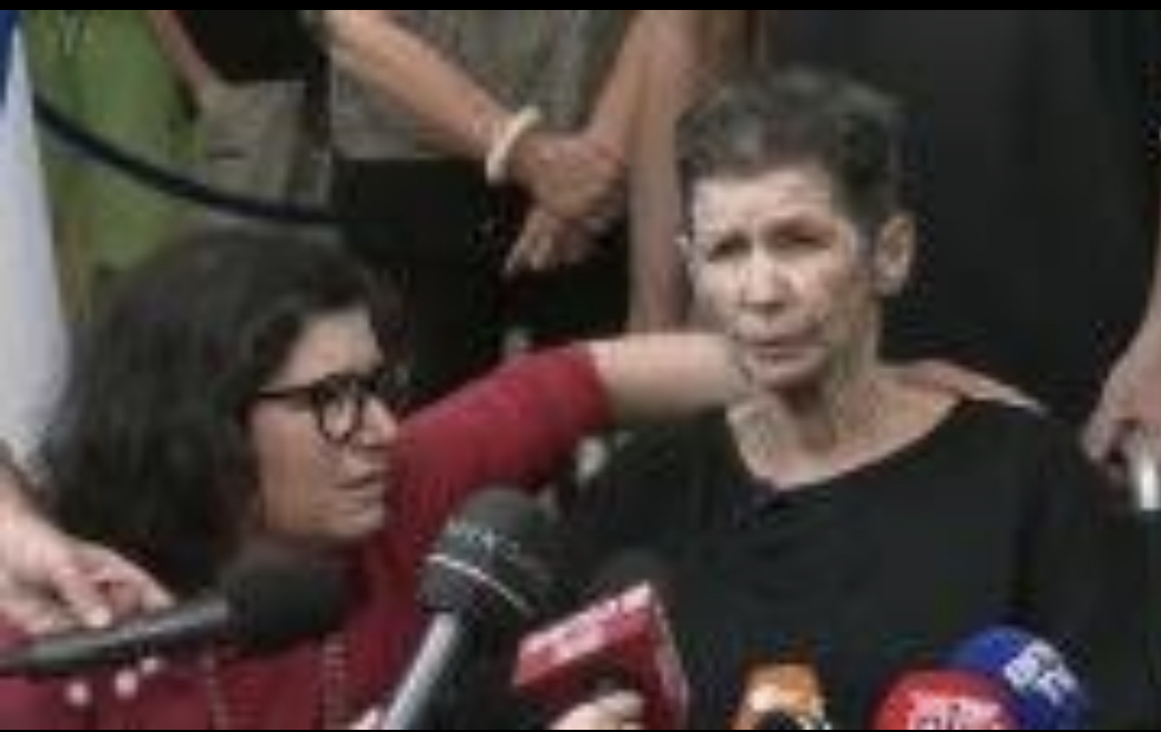 Терористичната групировка Хамас освободи двама от заложниците които отвлече след