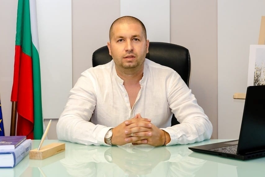 Предизборен въпрос Как с малко над 15 000 лева заплата