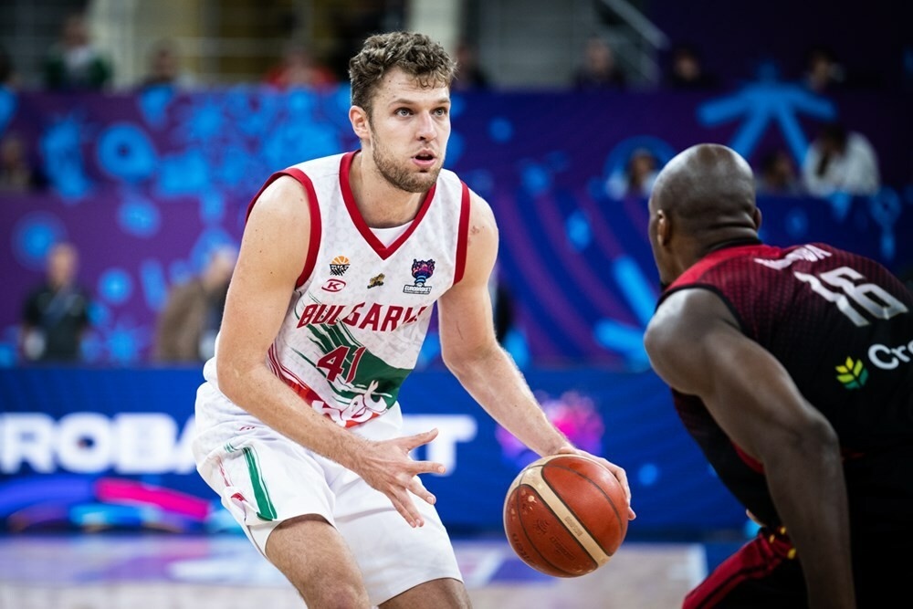 Александър Везенков официално стана вторият българин с мачове в НБА