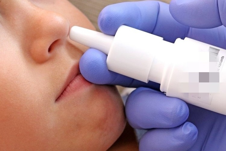 От петък в аптеките ще бъде налична противогрипна ваксина която