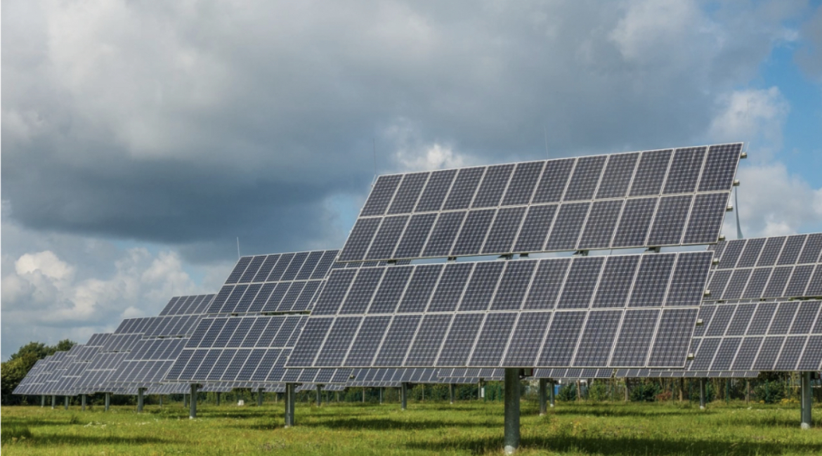 Председателят на Селскостопанската академия проф Мартин Банов и заместник директорът на