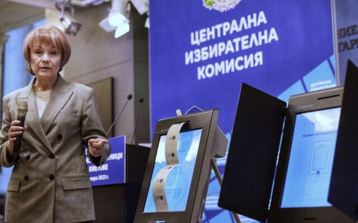 Едва 35 часа преди началото на местните избори Централната избирателна