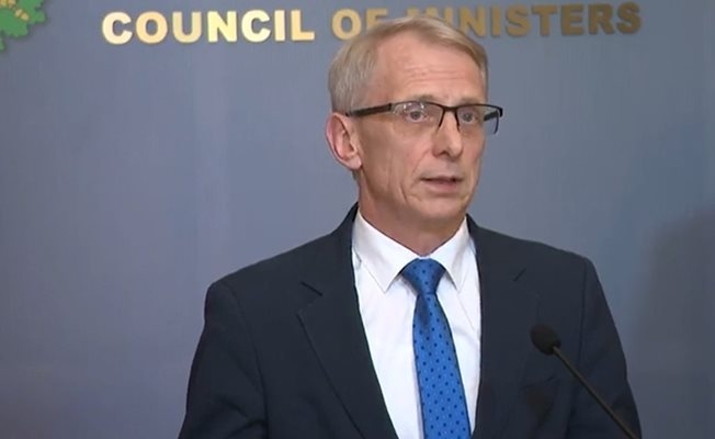 Премиерът заплаши с оставка ГЕРБ заради устройствата за гласуване  Ако продължи