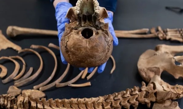 Останките на жена за която се предполога че е вампир са