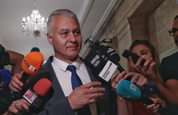 Ден след първия тур на местните избори временната комисия за проучване