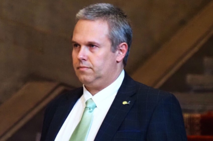 Назначиха охрана на министъра на електронното управление Александър Йоловски съобщава