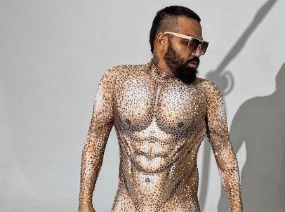 Азис изуми феновете си за Хелоуин пише sofia24 bg Костинбродският славей се