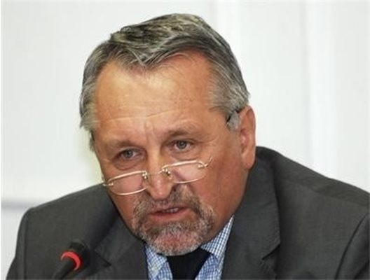 През декември и януари ще има частично поскъпване на цената