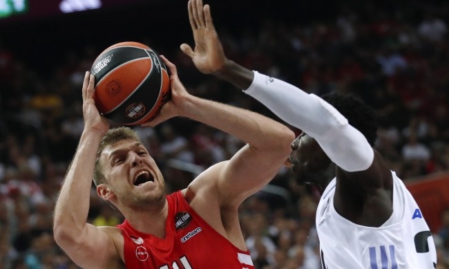 Отборът на Сакраменто с българина Александър Везенков в състава си