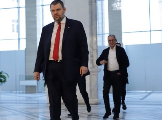 Това атлантическо правителство трябва да го има ще бъде абсолютно