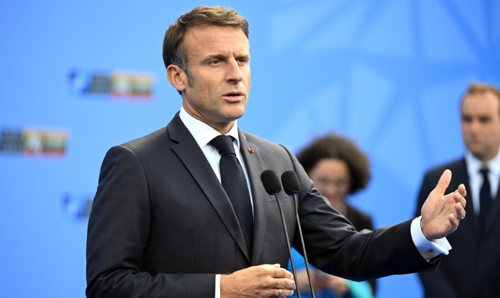 Президентът на Франция Еманюел Макрон призова да се работи за