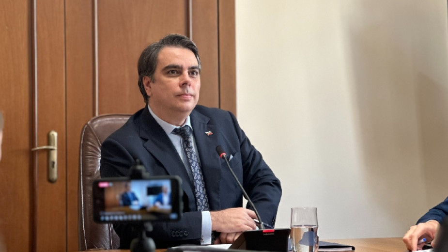Финансовият министър Асен Василев представи параметрите на Бюджет 2024. Очаква