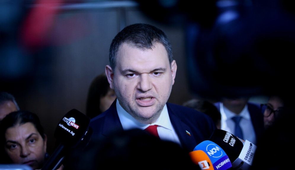 Делян Пеевски председател на ПГ на ДПС сезира прокуратурата по