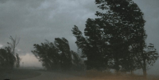 Синоптиците от НИМХ предупредиха че и в неделя ще има