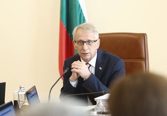 Министър председателят акад Николай Денков свиква извънредно заседание на Съвета по