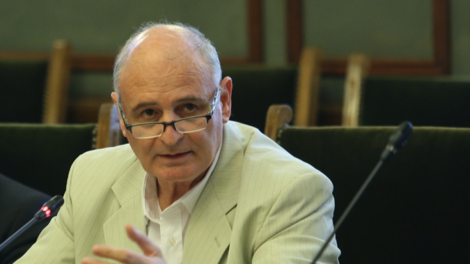 Професор Николай Радулов известен експерт по национална сигурност даде своето